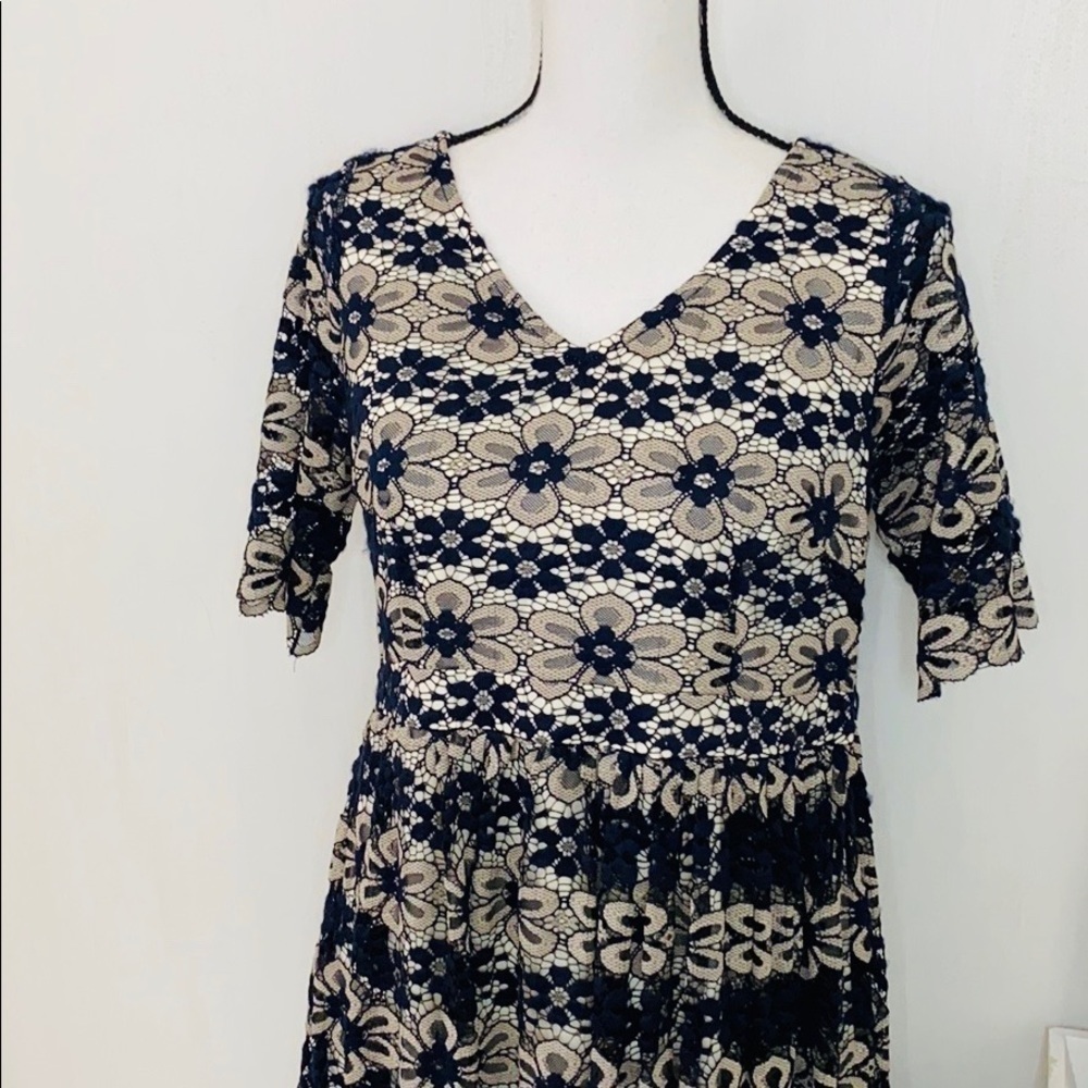 Motherhood Maternity Navy Floral Lace Dress Sz M - Picture 2 of 15